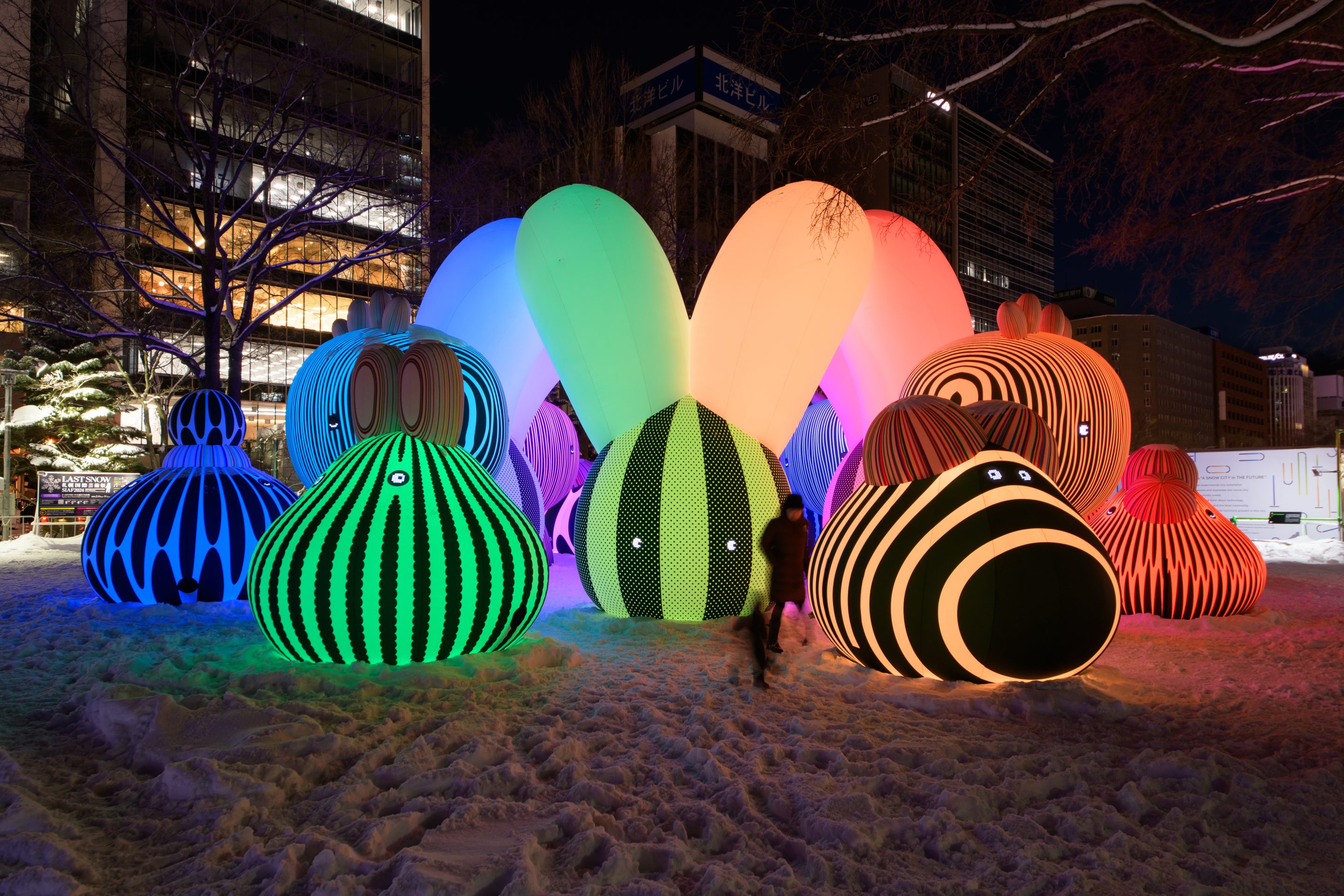 ENESS《Airship Orchestra》 Photo by KOMAKI Yoshisato