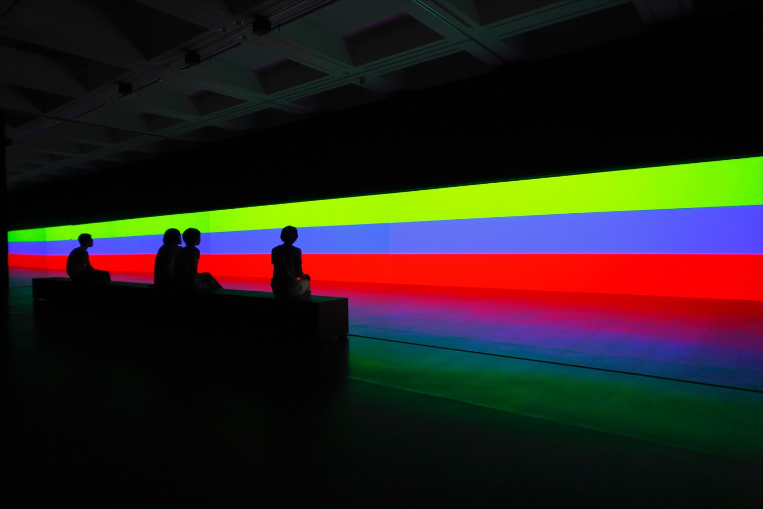 カールステン・ニコライ《ユニカラー》2014 Photo by KIOKU Keizo