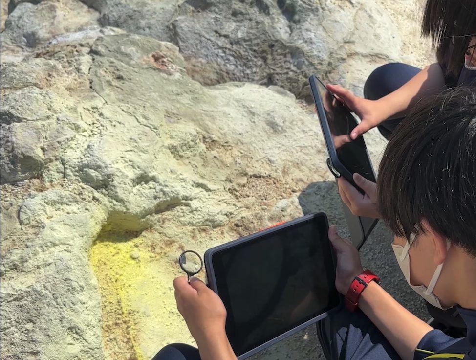 問いは、表現で終わる