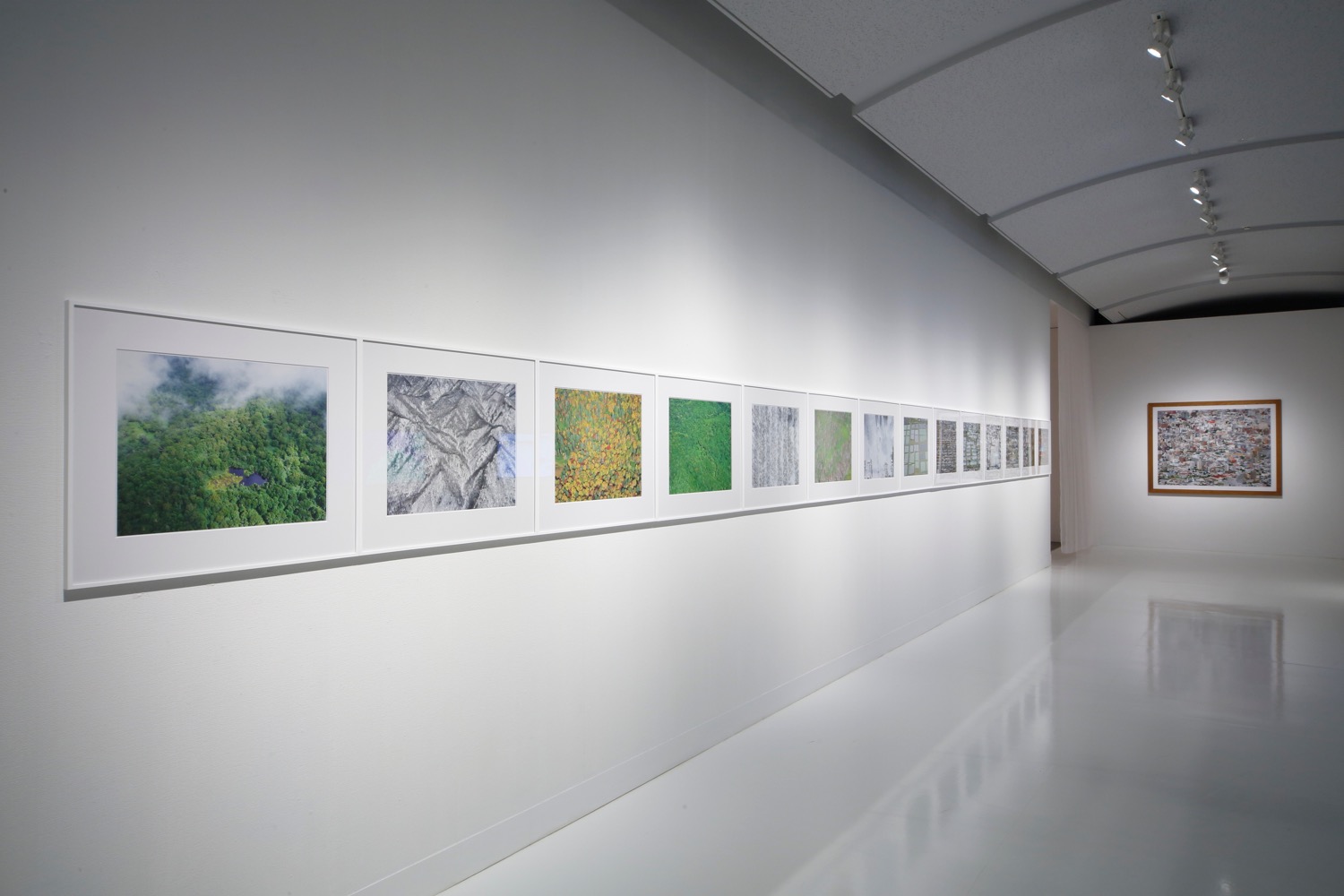 松江泰治《JP-01 SPK》2014,Photo by KIOKU Keizo