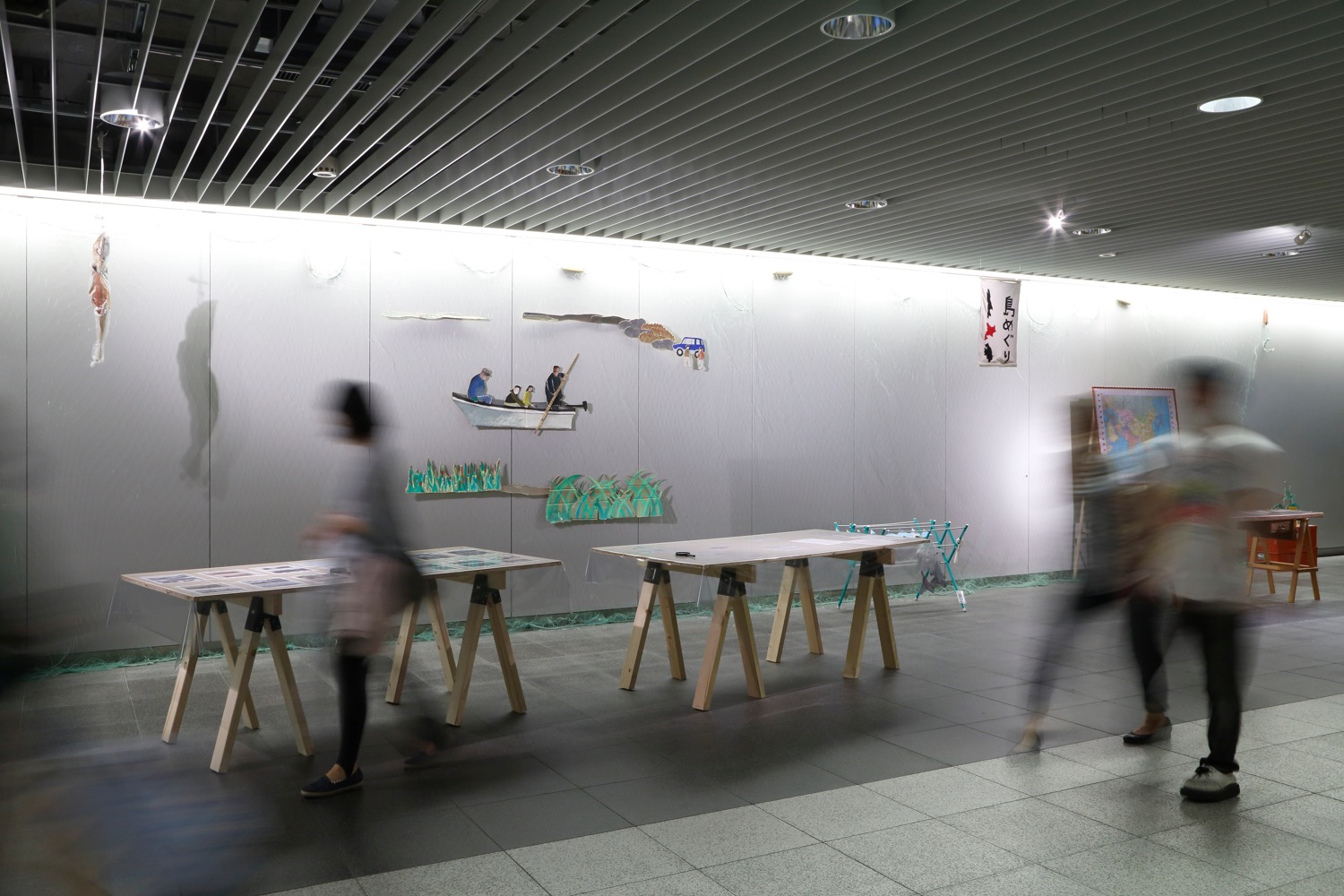 進藤冬華《島めぐり》2014,Photo by KIOKU Keizo