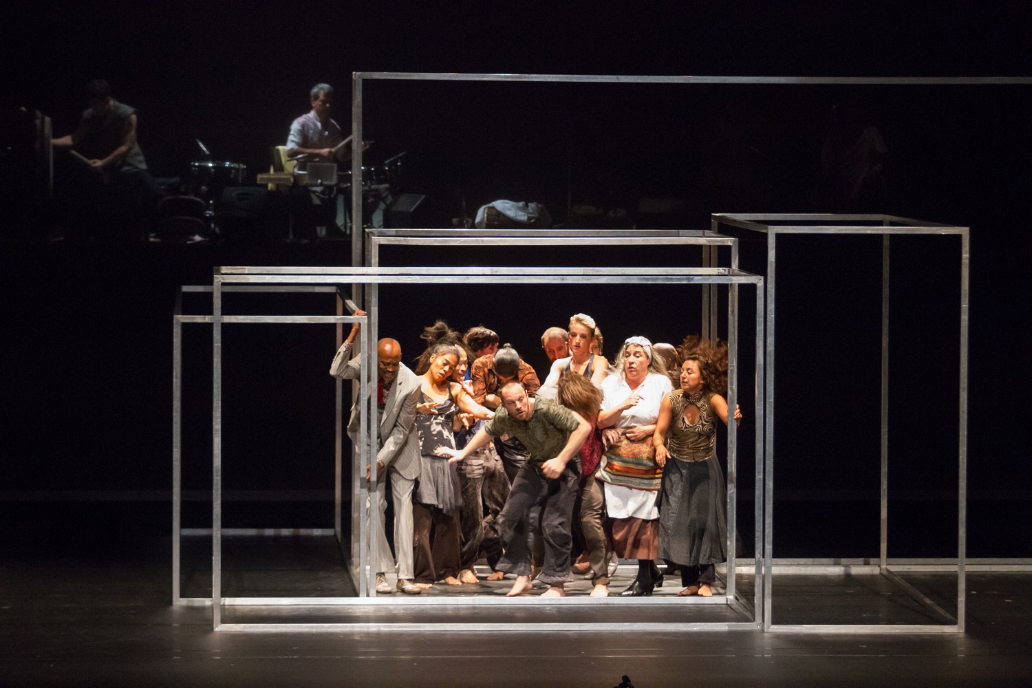 Sidi Larbi Cherkaoui + Damien Jalet「Babel (words)」,Photo by KOMAKI Yoshisato