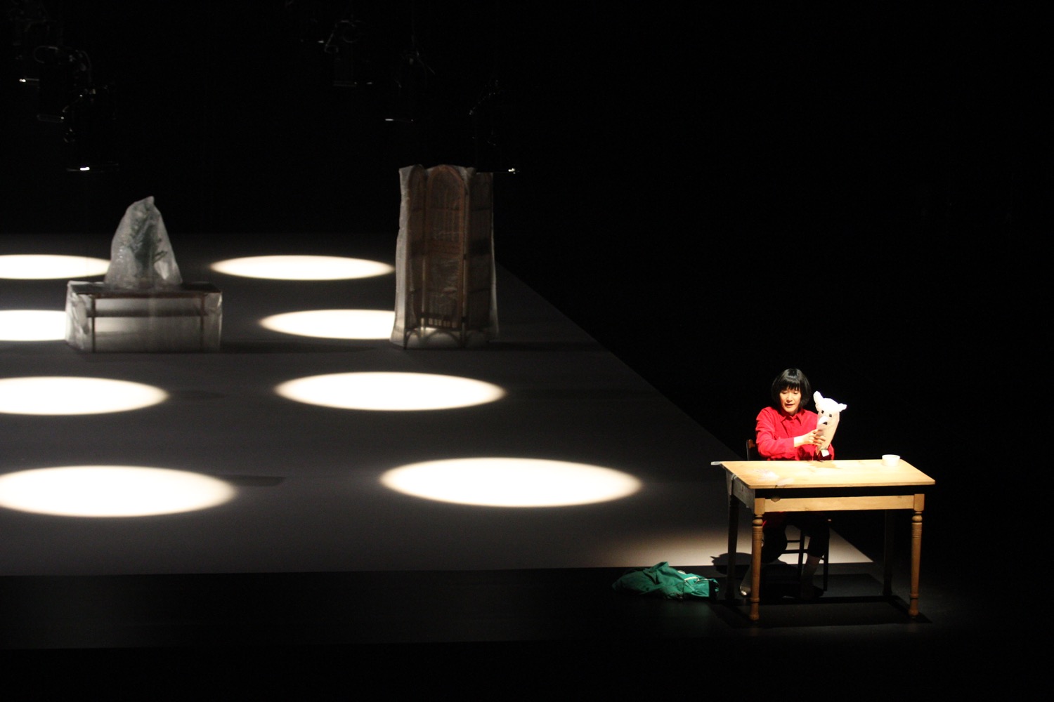 高谷史郎「CHROMA」,Photo by KOMAKI Yoshisato