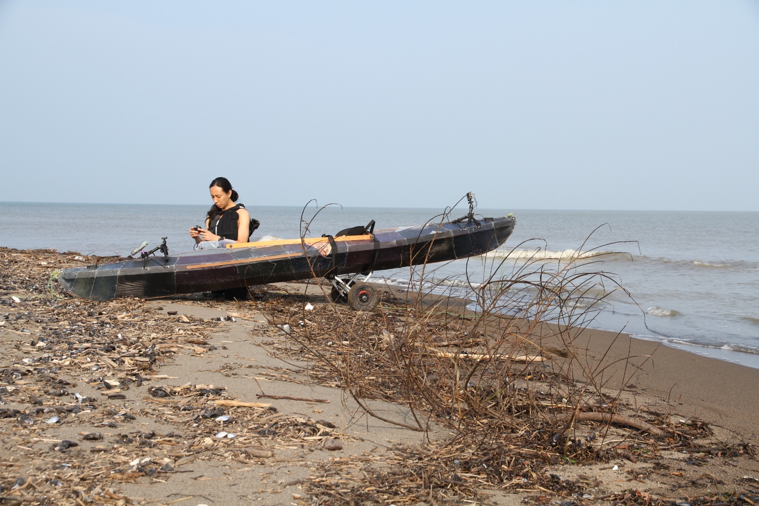 山川冬樹《リバー・ラン・プラクティス：石狩湾から札幌駅前通地下歩行空間へ遡上する》2014,Photo by KOMAKI Yoshisato