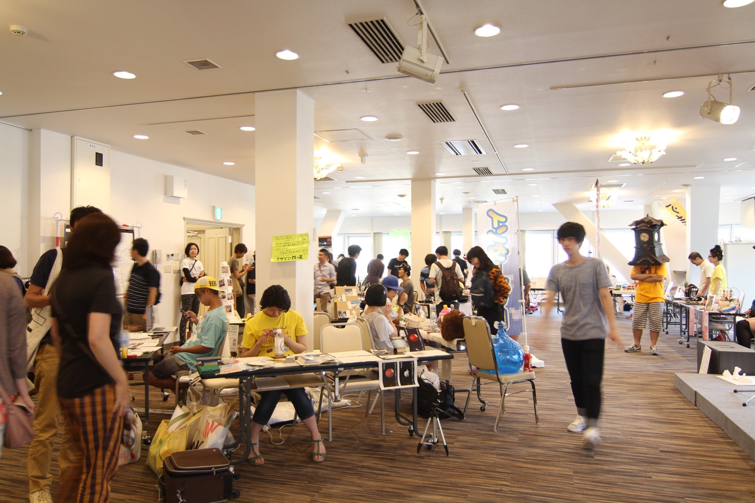 IDPW《インターネットヤミ市4 in 札幌》2014,Photo by KOMAKI Yoshisato