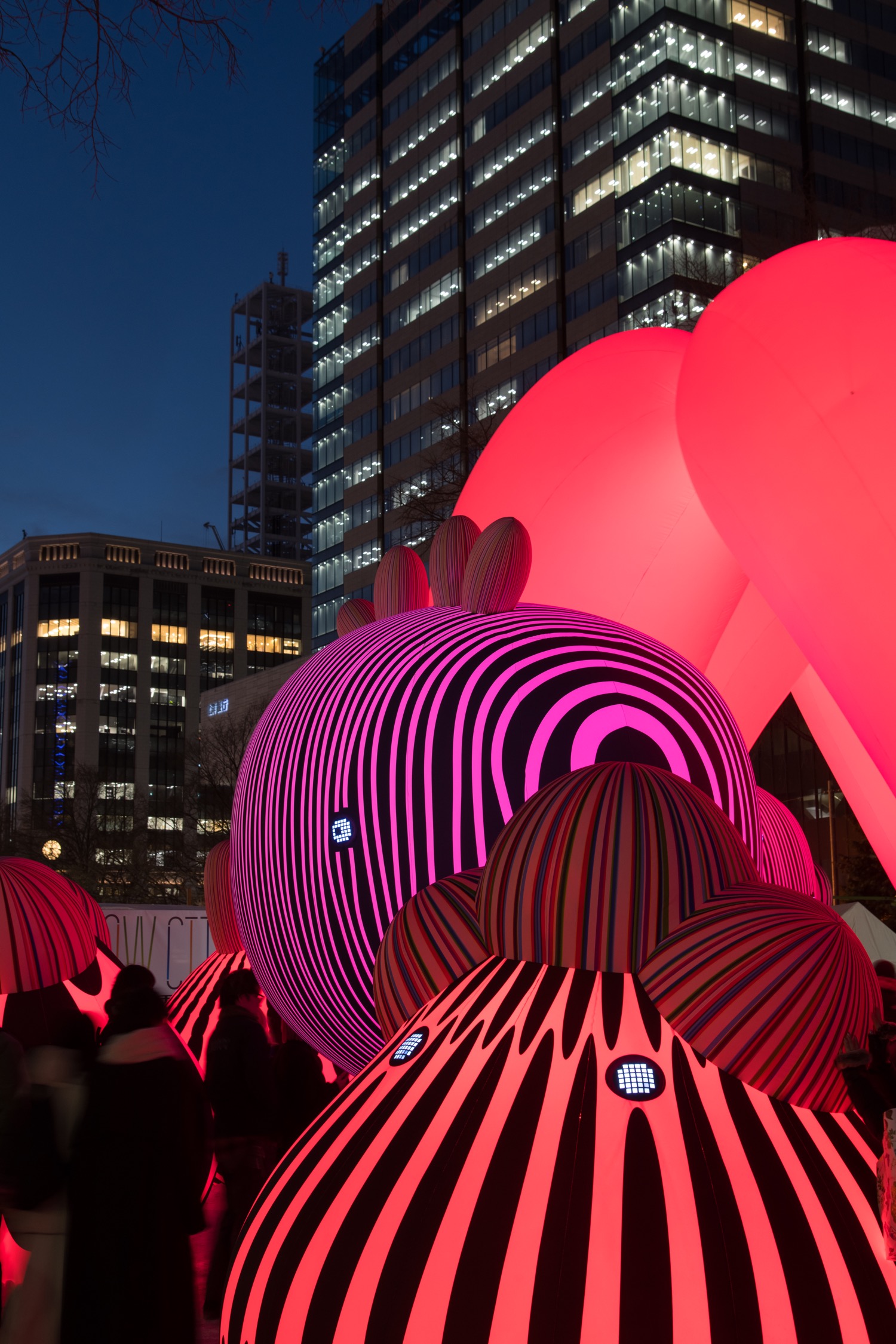 エネス《Airship Orchestra》  ENESS, Photo by KOMAKI Yoshisato