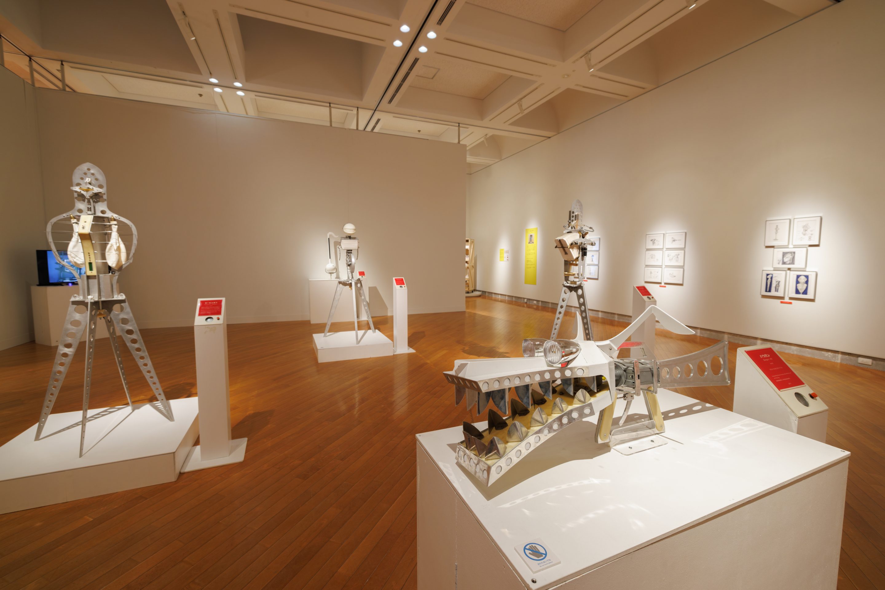 札幌芸術の森美術館「明和電機 ナンセンスマシーン展 in 札幌」の展示風景, Photo by KUSUMI Erika