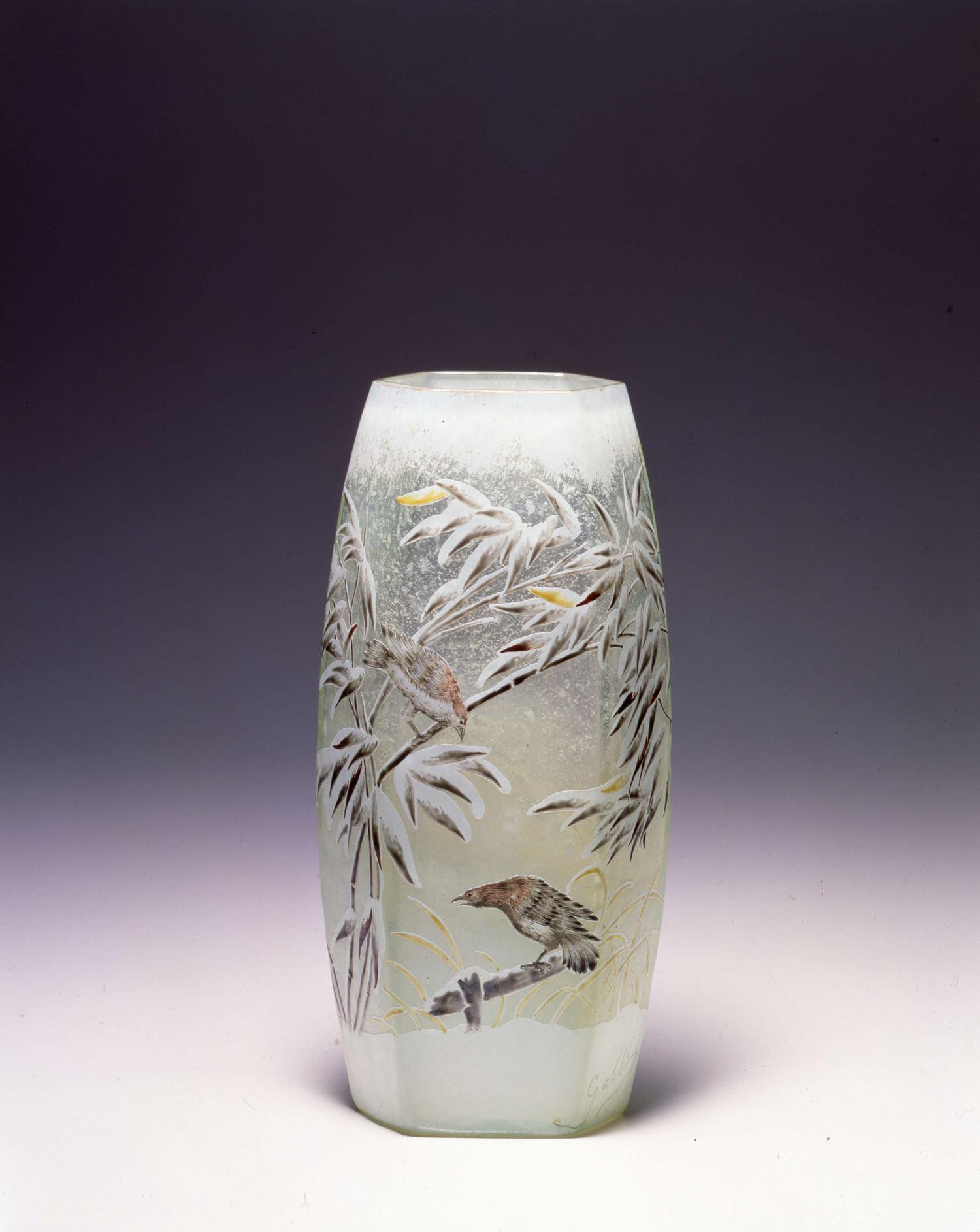 Emile GALLÉ “Vase with Hawk on Bamboo in Snow” c. 1897–1900, Hokkaido Museum of Modern Art Collection